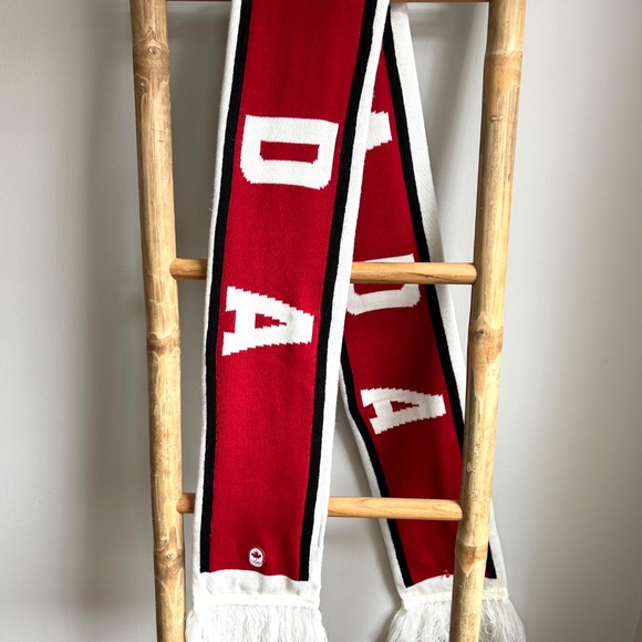 HBC CANADA 2014 Sochi Olympic Scarf Red White Black Adult Hudsons Bay Company - Picture 4 of 8